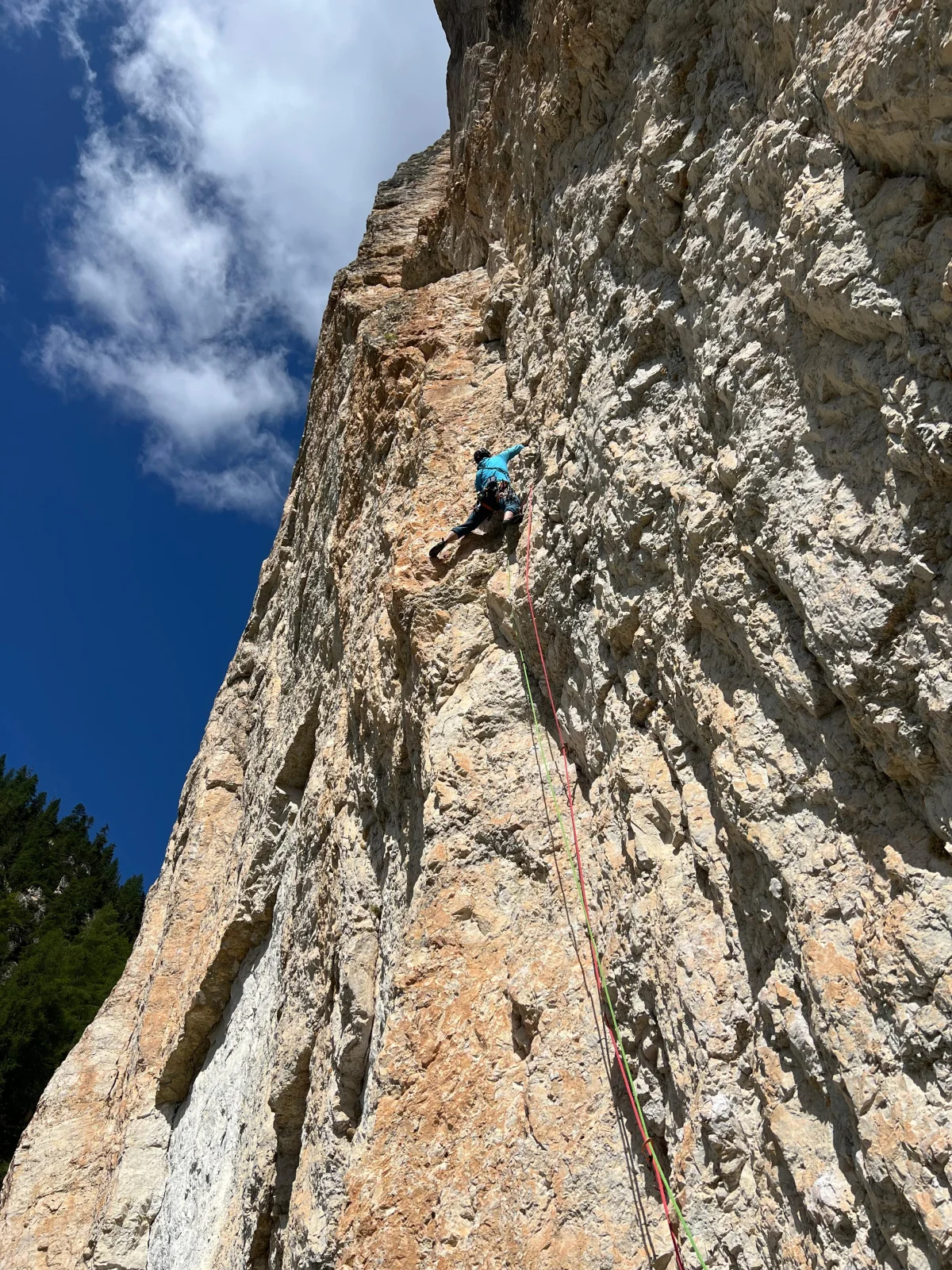 Palfrader on the Geierwand in Toblach – Steep Alpine Climb in the Dolomites: Climber in a long steep rock corner.